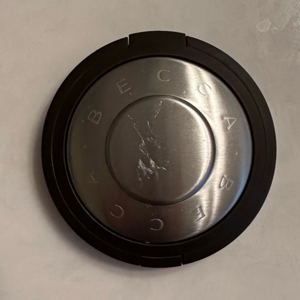 Becca highlight - Picture 4 of 5